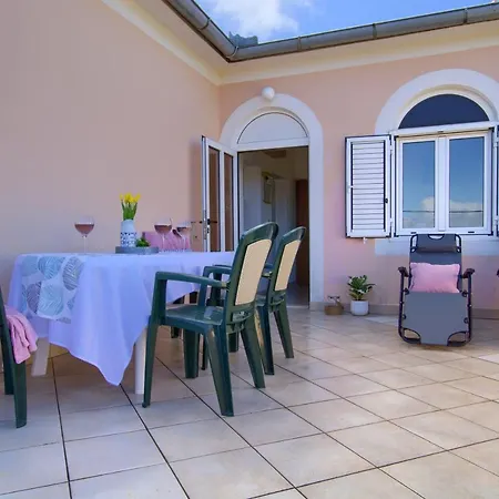 Art Apartament Kukljica